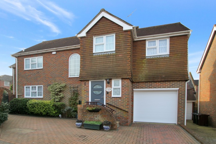 Images for St. Benets Court, Tenterden, TN30 EAID:4216876937 BID:70d66595-8873-4a77-aef9-15962f379483