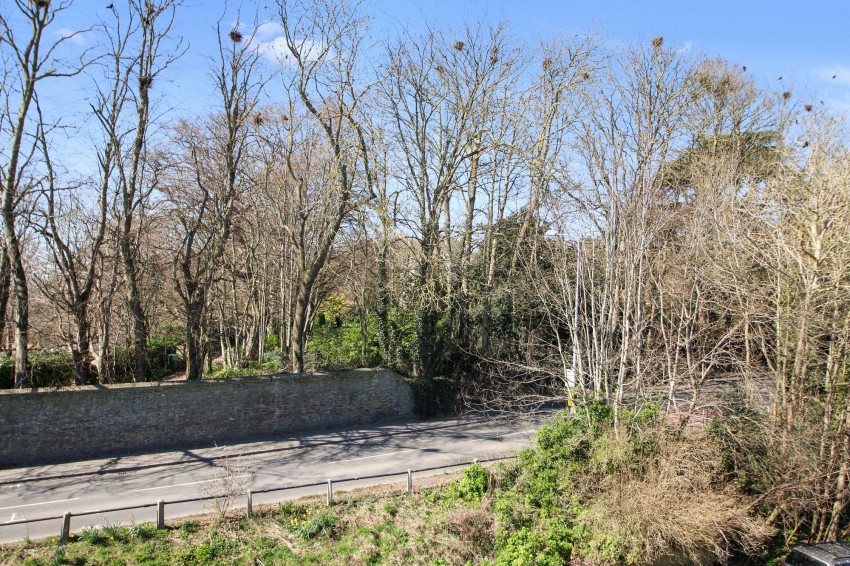 Images for Military Road, Rye, TN31 EAID:4216876937 BID:0ad47bdb-e4d4-4b5e-b876-eed8ba4c2973