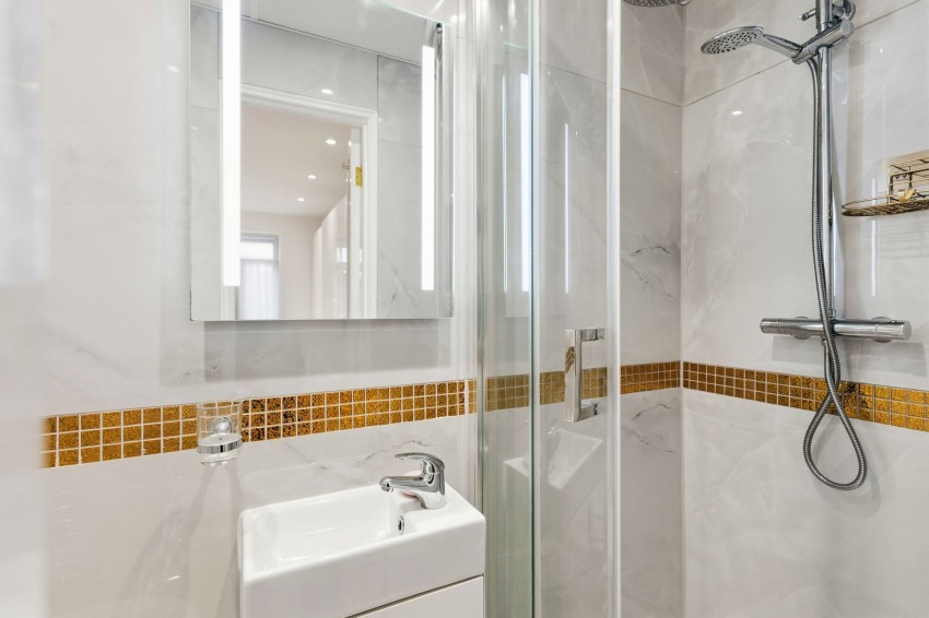 Images for Military Road, Rye, TN31 EAID:4216876937 BID:0ad47bdb-e4d4-4b5e-b876-eed8ba4c2973