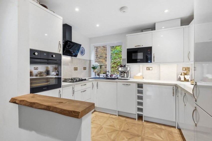 Images for Military Road, Rye, TN31 EAID:4216876937 BID:0ad47bdb-e4d4-4b5e-b876-eed8ba4c2973