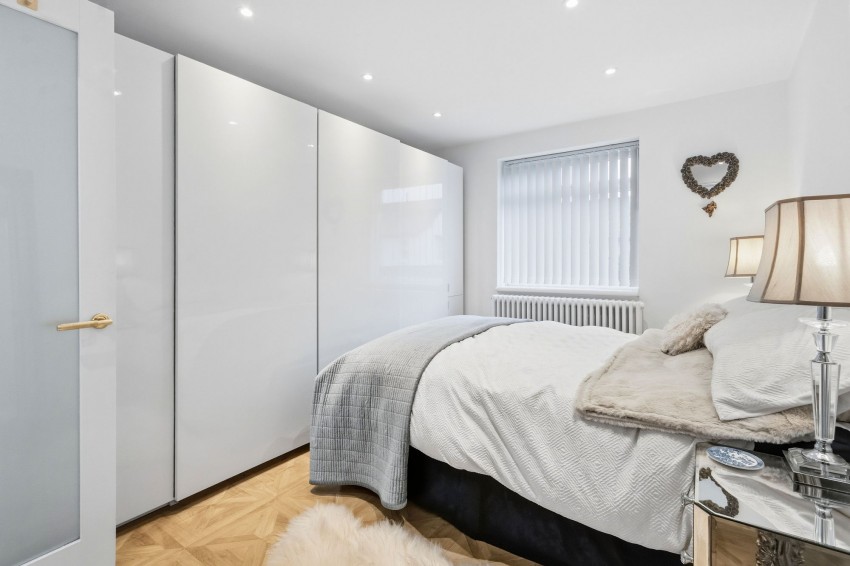 Images for Military Road, Rye, TN31 EAID:4216876937 BID:0ad47bdb-e4d4-4b5e-b876-eed8ba4c2973