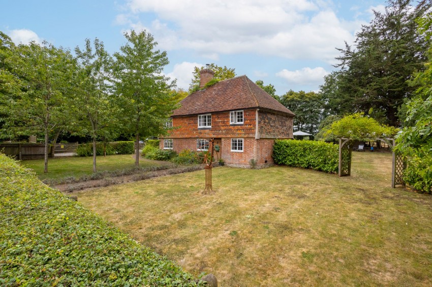 Images for Ashford Road, Bethersden, TN26 EAID:4216876937 BID:70d66595-8873-4a77-aef9-15962f379483
