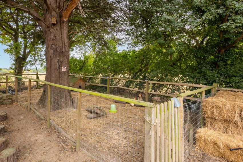 Images for Ashford Road, Bethersden, TN26 EAID:4216876937 BID:70d66595-8873-4a77-aef9-15962f379483