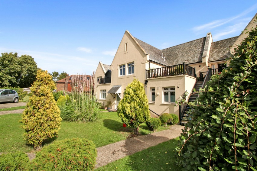 Images for Hilltop Drive, Highfields Hilltop Drive, TN31 EAID:4216876937 BID:0ad47bdb-e4d4-4b5e-b876-eed8ba4c2973