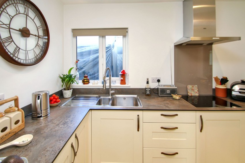 Images for Hilltop Drive, Highfields Hilltop Drive, TN31 EAID:4216876937 BID:0ad47bdb-e4d4-4b5e-b876-eed8ba4c2973