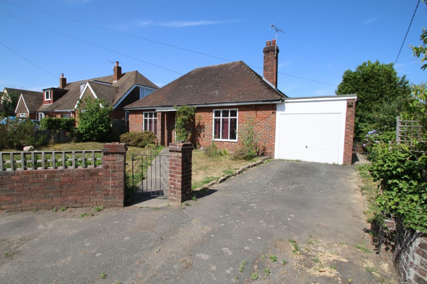 Images for Main Street, Peasmarsh, TN31 EAID:4216876937 BID:0ad47bdb-e4d4-4b5e-b876-eed8ba4c2973