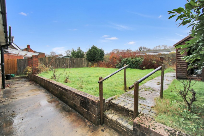 Images for Main Street, Peasmarsh, TN31 EAID:4216876937 BID:0ad47bdb-e4d4-4b5e-b876-eed8ba4c2973