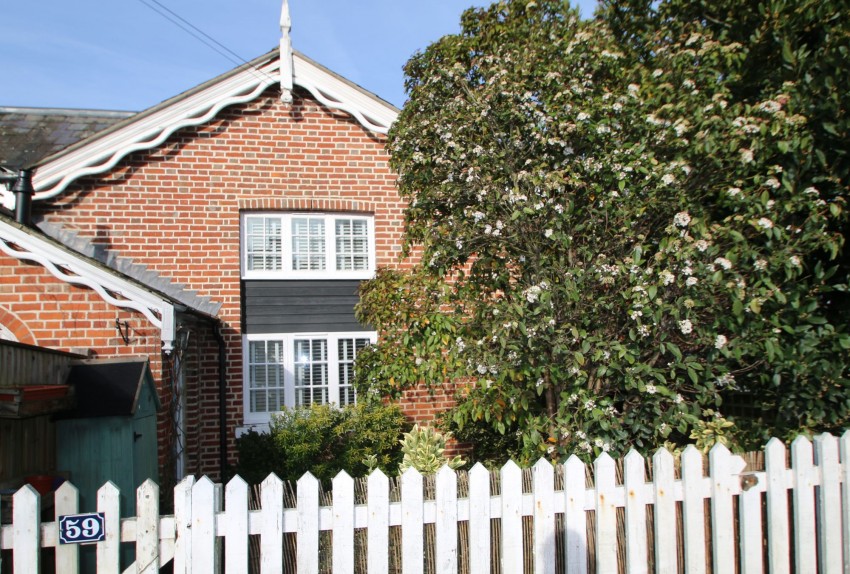 Images for Ashford Road, Tenterden, TN30 EAID:4216876937 BID:70d66595-8873-4a77-aef9-15962f379483