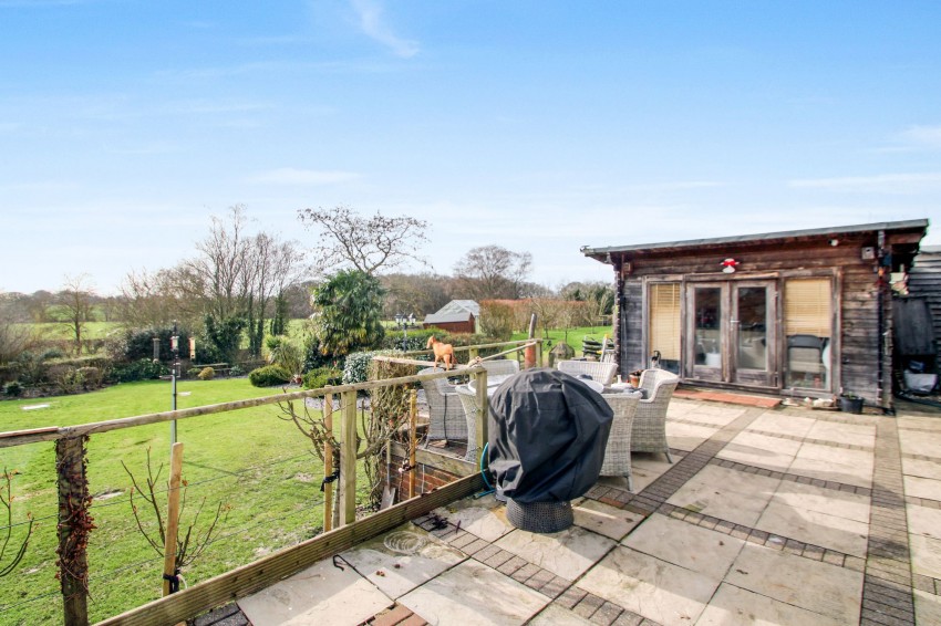 Images for Ashford Road, Bethersden, TN26 EAID:4216876937 BID:70d66595-8873-4a77-aef9-15962f379483