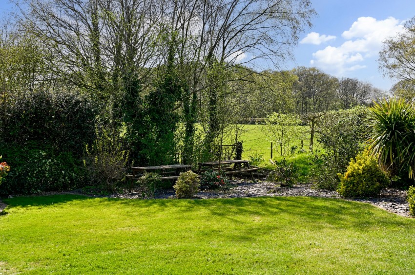 Images for Ashford Road, Bethersden, TN26 EAID:4216876937 BID:70d66595-8873-4a77-aef9-15962f379483