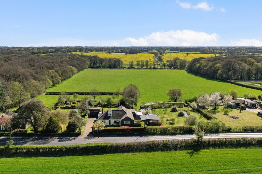 Images for Ashford Road, Bethersden, TN26 EAID:4216876937 BID:70d66595-8873-4a77-aef9-15962f379483