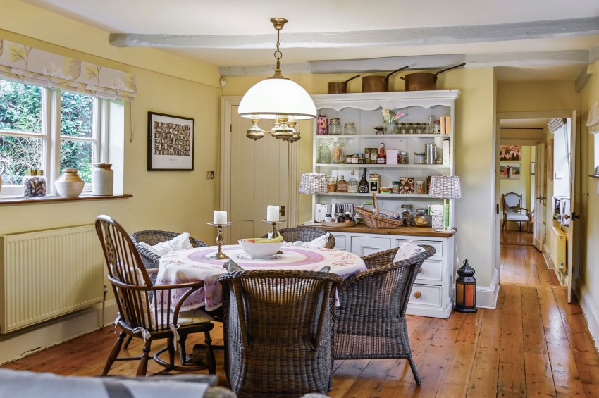 Images for 9 West Cross, Tenterden, TN30 EAID:4216876937 BID:70d66595-8873-4a77-aef9-15962f379483