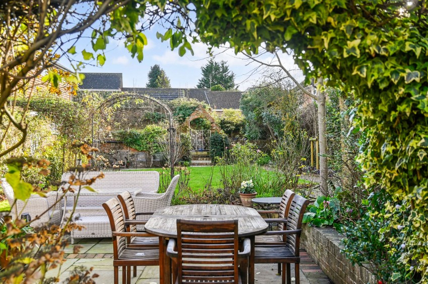 Images for 9 West Cross, Tenterden, TN30 EAID:4216876937 BID:70d66595-8873-4a77-aef9-15962f379483