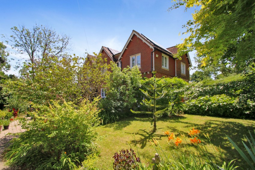 Images for Slip Mill Road, Hawkhurst, TN18 EAID:4216876937 BID:70d66595-8873-4a77-aef9-15962f379483