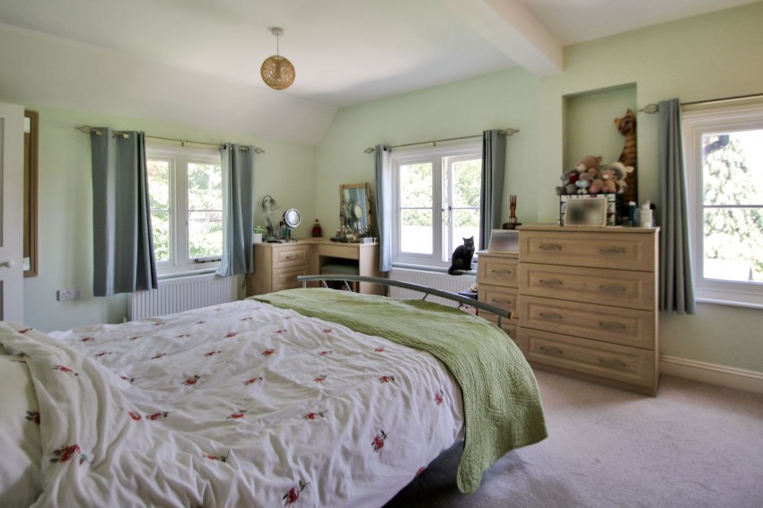 Images for Slip Mill Road, Hawkhurst, TN18 EAID:4216876937 BID:70d66595-8873-4a77-aef9-15962f379483
