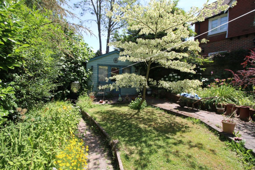 Images for Slip Mill Road, Hawkhurst, TN18 EAID:4216876937 BID:70d66595-8873-4a77-aef9-15962f379483