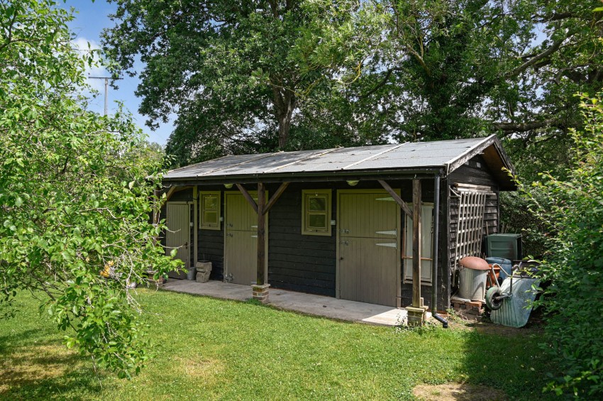 Images for Waterman Quarters, Headcorn, TN27 EAID:4216876937 BID:70d66595-8873-4a77-aef9-15962f379483