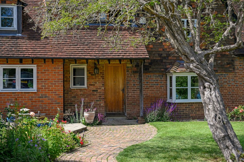 Images for Waterman Quarters, Headcorn, TN27 EAID:4216876937 BID:70d66595-8873-4a77-aef9-15962f379483
