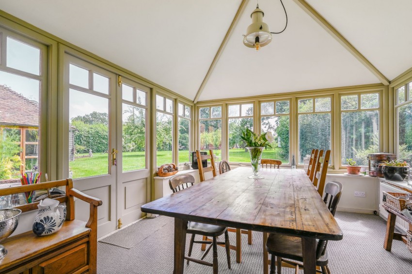 Images for Waterman Quarters, Headcorn, TN27 EAID:4216876937 BID:70d66595-8873-4a77-aef9-15962f379483