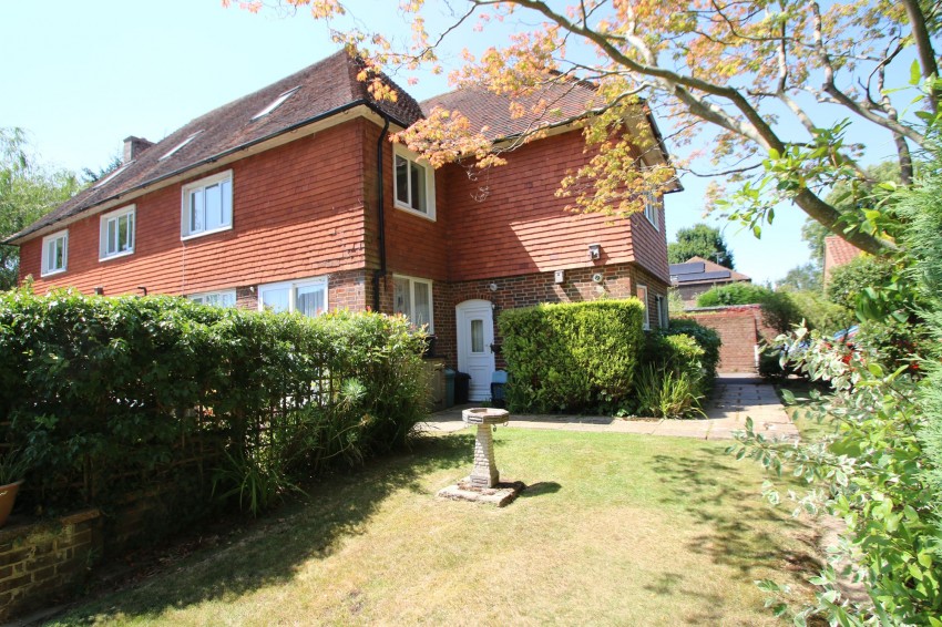 Images for Vineys Gardens, Tenterden, TN30 EAID:4216876937 BID:70d66595-8873-4a77-aef9-15962f379483