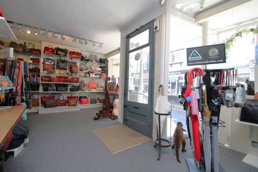 Images for High Street, Rye, TN31 EAID:4216876937 BID:0ad47bdb-e4d4-4b5e-b876-eed8ba4c2973