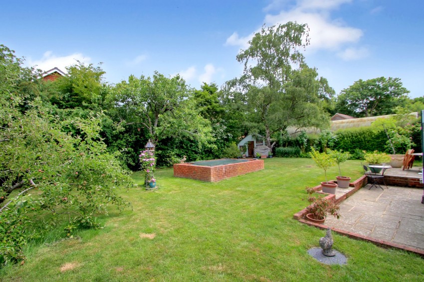 Images for Marden Road, Staplehurst, TN12 EAID:4216876937 BID:70d66595-8873-4a77-aef9-15962f379483