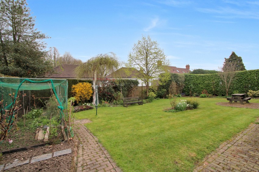 Images for Six Fields Path, Tenterden, TN30 EAID:4216876937 BID:70d66595-8873-4a77-aef9-15962f379483