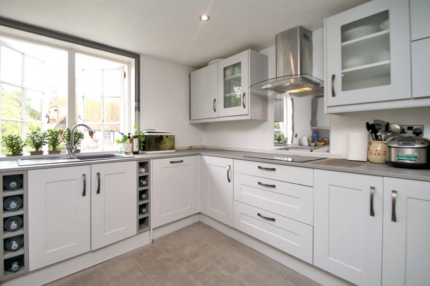 Images for High Street, Rye, TN31 EAID:4216876937 BID:0ad47bdb-e4d4-4b5e-b876-eed8ba4c2973