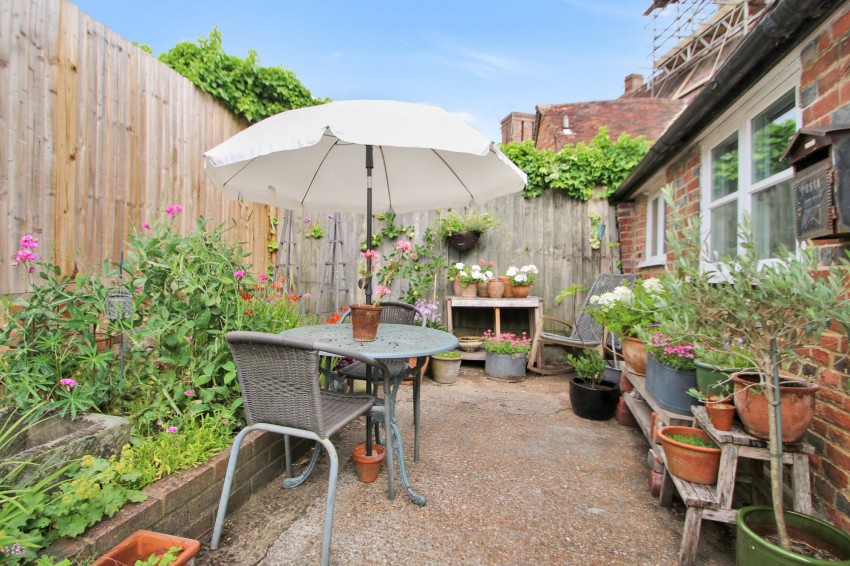 Images for High Street, Biddenden, TN27 EAID:4216876937 BID:70d66595-8873-4a77-aef9-15962f379483