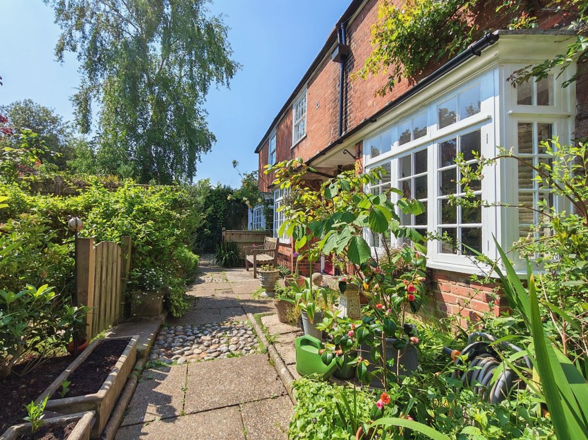 Images for Hylands Yard, Rye, TN31 EAID:4216876937 BID:0ad47bdb-e4d4-4b5e-b876-eed8ba4c2973
