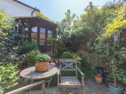 Images for Hylands Yard, Rye, TN31