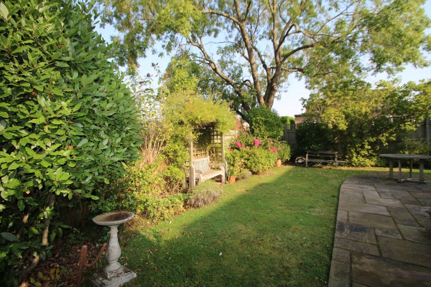 Images for Turners Avenue, Tenterden, TN30 EAID:4216876937 BID:70d66595-8873-4a77-aef9-15962f379483