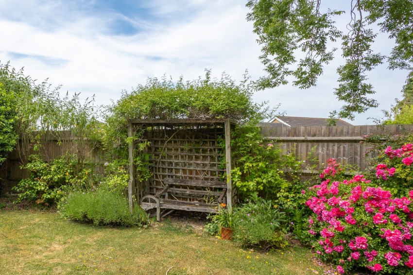 Images for Turners Avenue, Tenterden, TN30 EAID:4216876937 BID:70d66595-8873-4a77-aef9-15962f379483