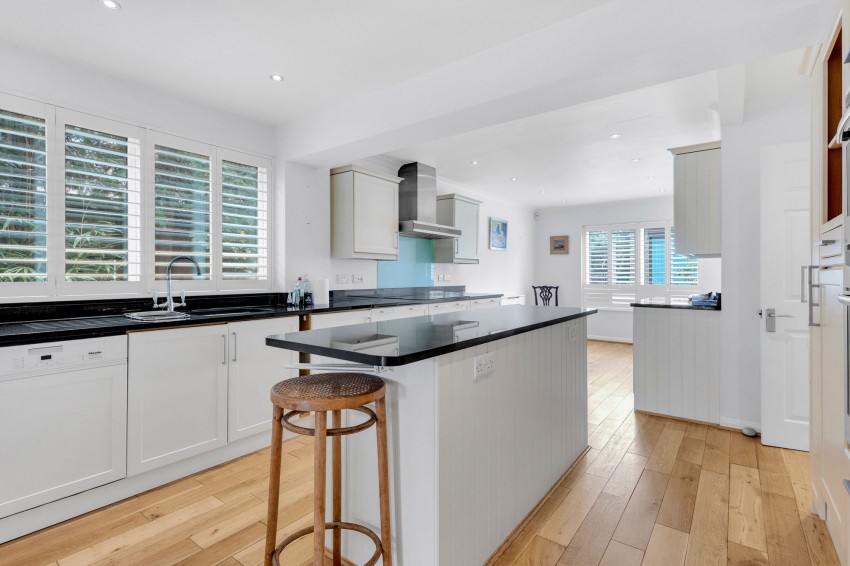 Images for Turners Avenue, Tenterden, TN30 EAID:4216876937 BID:70d66595-8873-4a77-aef9-15962f379483