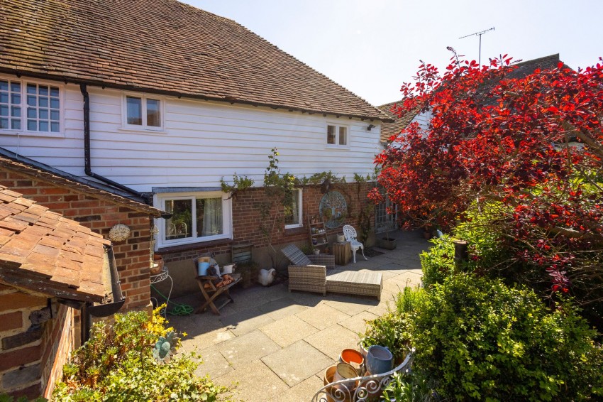 Images for High Street, Rolvenden, TN17 EAID:4216876937 BID:70d66595-8873-4a77-aef9-15962f379483