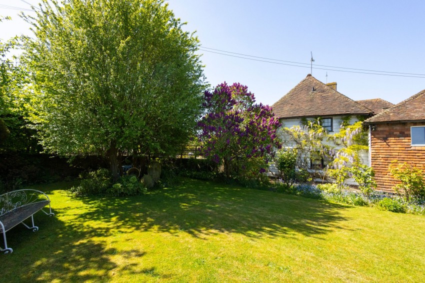 Images for High Street, Rolvenden, TN17 EAID:4216876937 BID:70d66595-8873-4a77-aef9-15962f379483