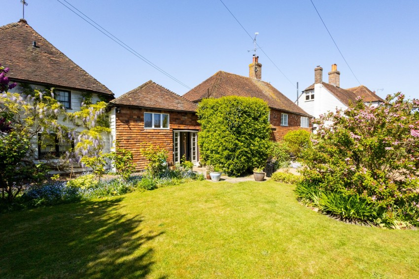 Images for High Street, Rolvenden, TN17 EAID:4216876937 BID:70d66595-8873-4a77-aef9-15962f379483