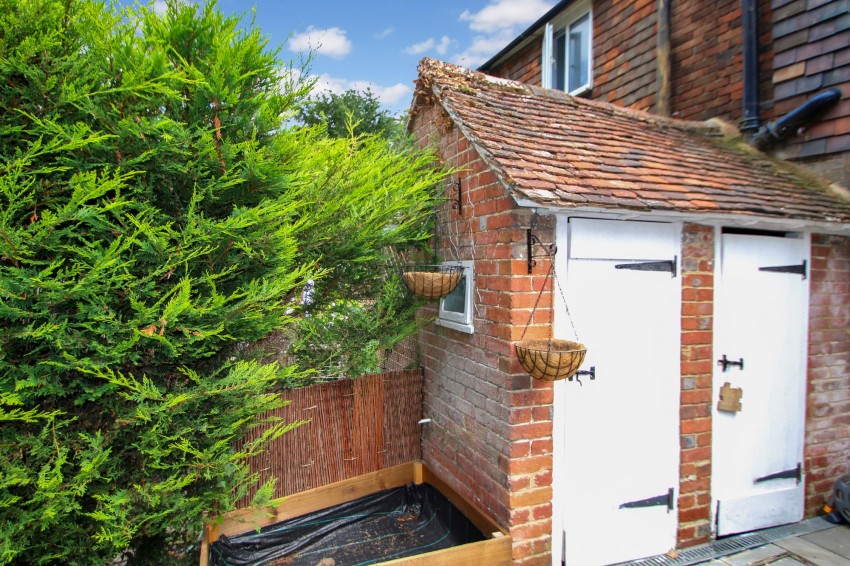 Images for Silver Hill, Tenterden, TN30 EAID:4216876937 BID:70d66595-8873-4a77-aef9-15962f379483