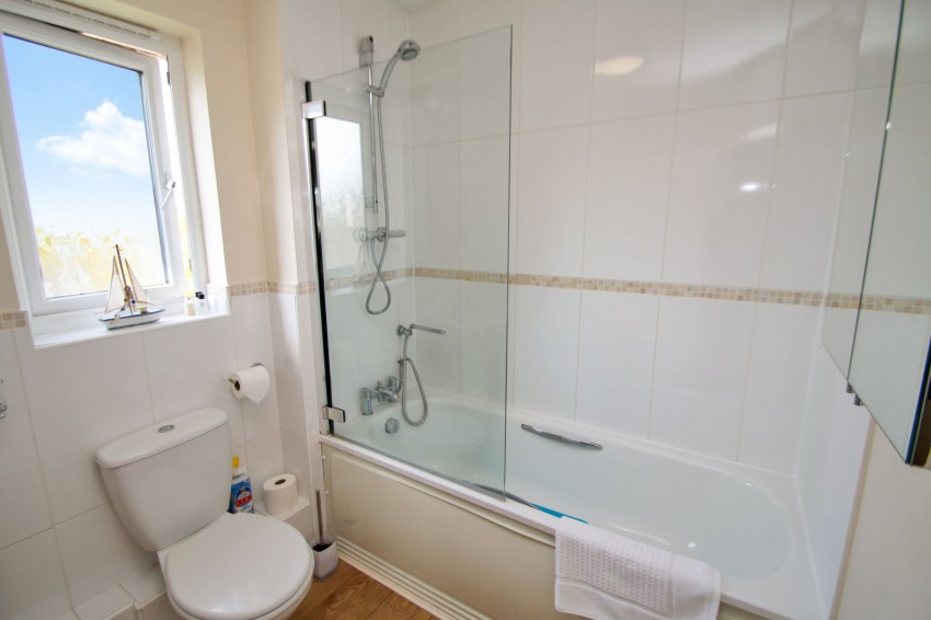 Images for Badger Way, Camber, TN31 EAID:4216876937 BID:0ad47bdb-e4d4-4b5e-b876-eed8ba4c2973