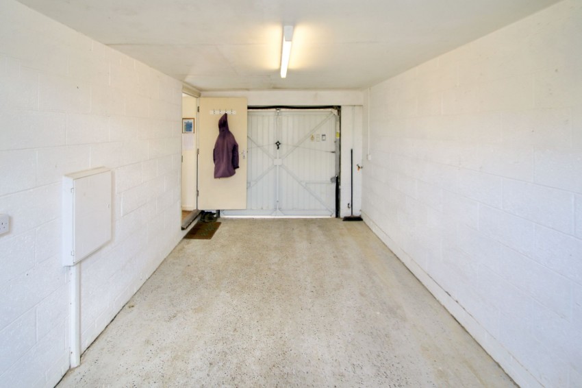 Images for Badger Way, Camber, TN31 EAID:4216876937 BID:0ad47bdb-e4d4-4b5e-b876-eed8ba4c2973