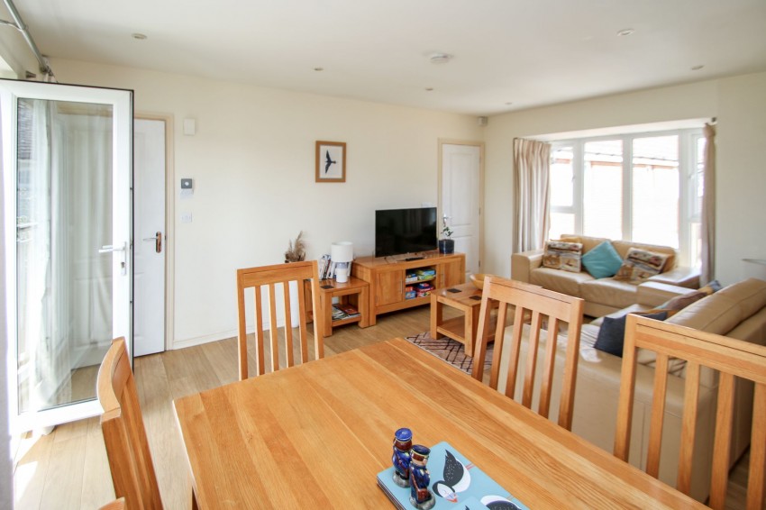 Images for Badger Way, Camber, TN31 EAID:4216876937 BID:0ad47bdb-e4d4-4b5e-b876-eed8ba4c2973