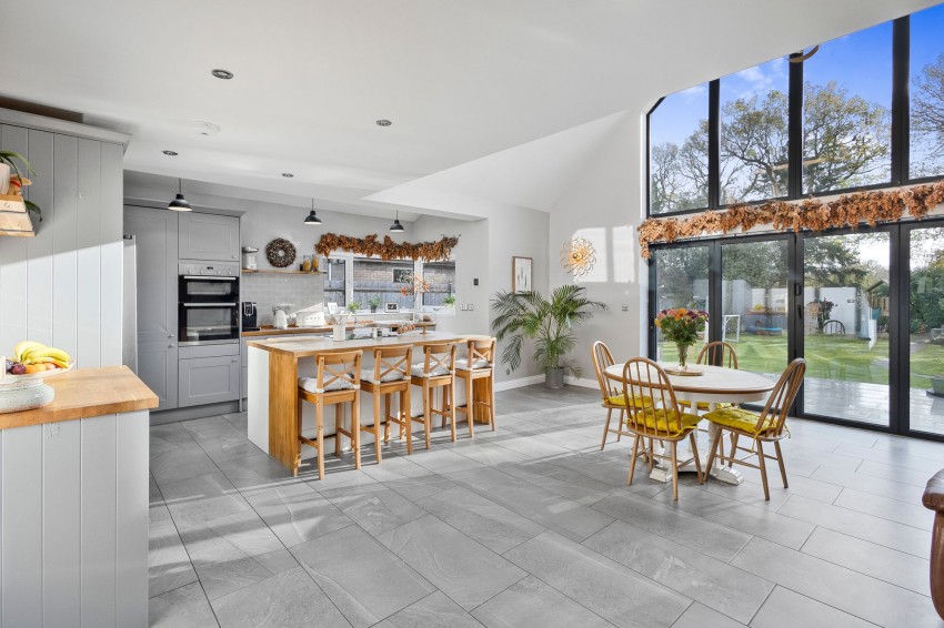 Images for Woodchurch Road, Shadoxhurst, TN26 EAID:4216876937 BID:70d66595-8873-4a77-aef9-15962f379483