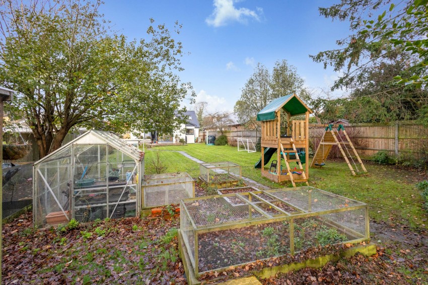 Images for Woodchurch Road, Shadoxhurst, TN26 EAID:4216876937 BID:70d66595-8873-4a77-aef9-15962f379483