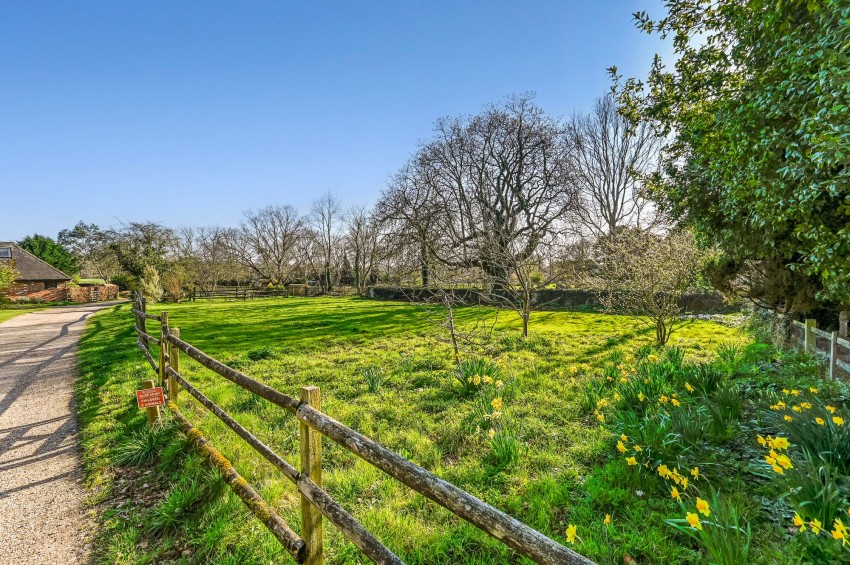 Images for The Street, Wittersham, TN30 EAID:4216876937 BID:70d66595-8873-4a77-aef9-15962f379483