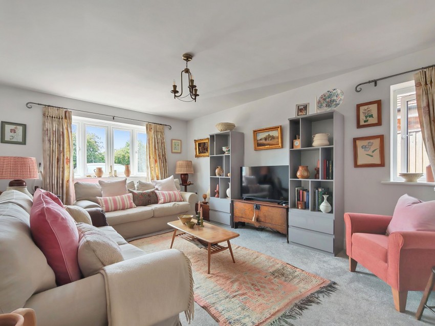 Images for Main Road, Icklesham, TN36 EAID:4216876937 BID:0ad47bdb-e4d4-4b5e-b876-eed8ba4c2973