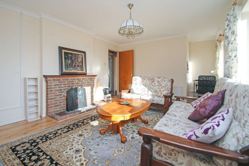 Images for Udimore Road, Rye, TN31 EAID:4216876937 BID:0ad47bdb-e4d4-4b5e-b876-eed8ba4c2973