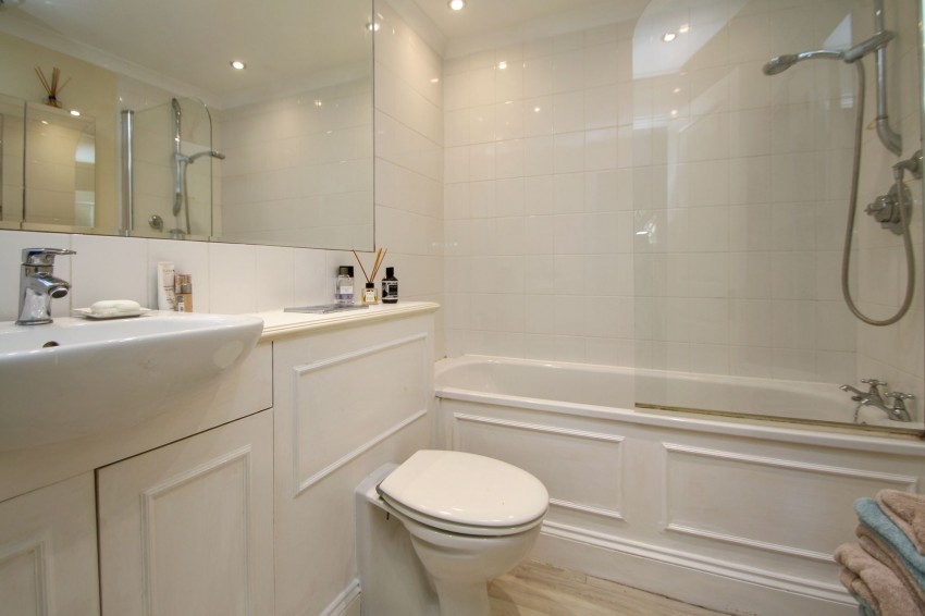 Images for Dixter Road, Northiam, TN31 EAID:4216876937 BID:0ad47bdb-e4d4-4b5e-b876-eed8ba4c2973