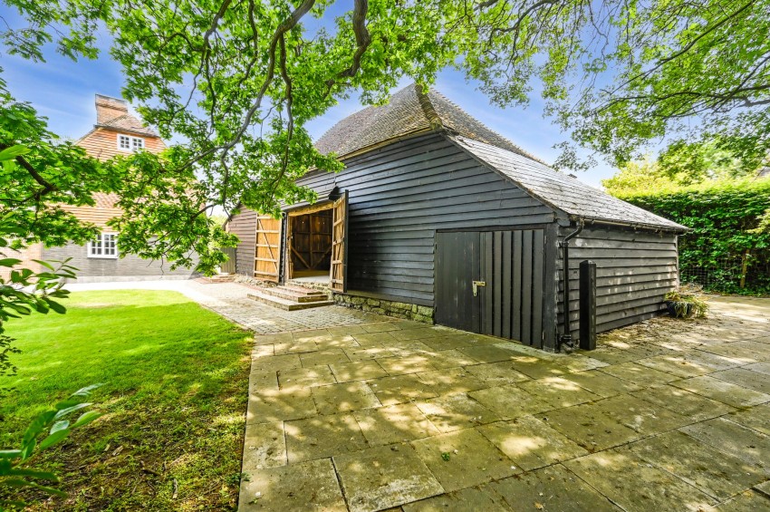 Images for High Halden, Ashford, TN26 EAID:4216876937 BID:70d66595-8873-4a77-aef9-15962f379483