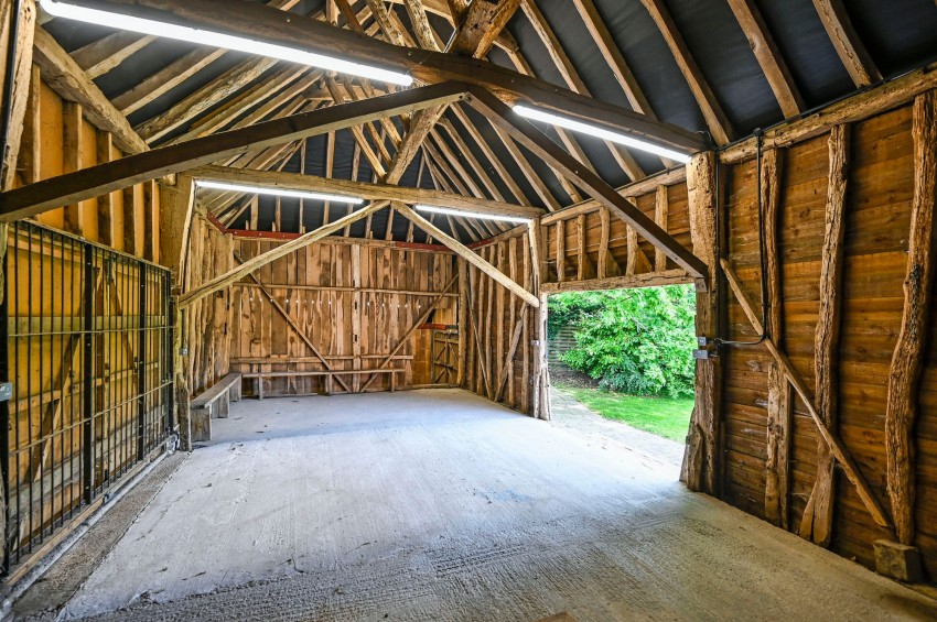 Images for High Halden, Ashford, TN26 EAID:4216876937 BID:70d66595-8873-4a77-aef9-15962f379483