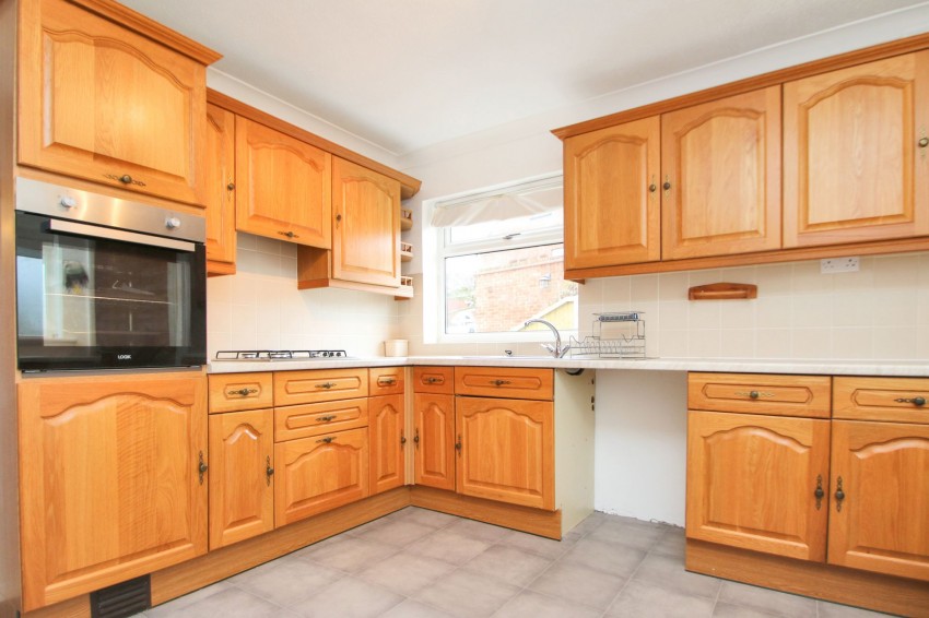 Images for Lower Road, Woodchurch, TN26 EAID:4216876937 BID:70d66595-8873-4a77-aef9-15962f379483